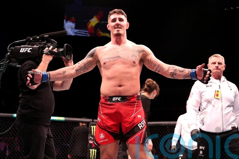 British fighter Tom Aspinall in first-round submission win over Alexander Volkov
