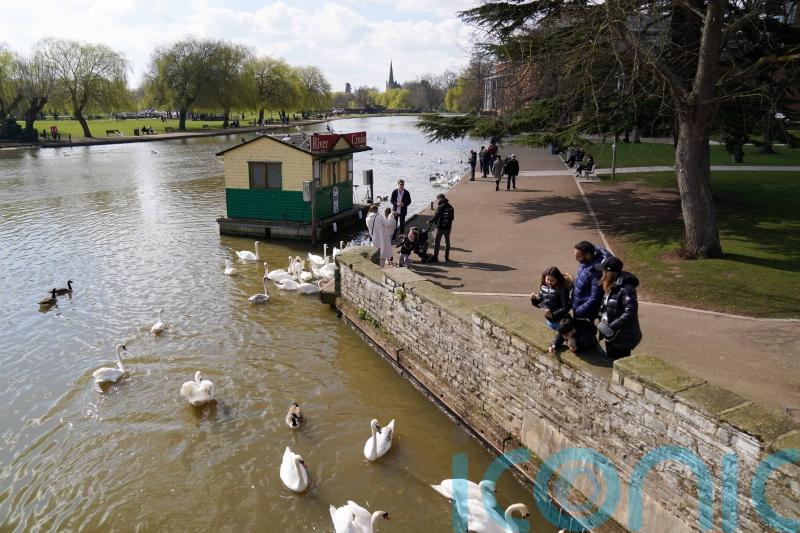 More warm weather and sunshine forecast for large parts of UK