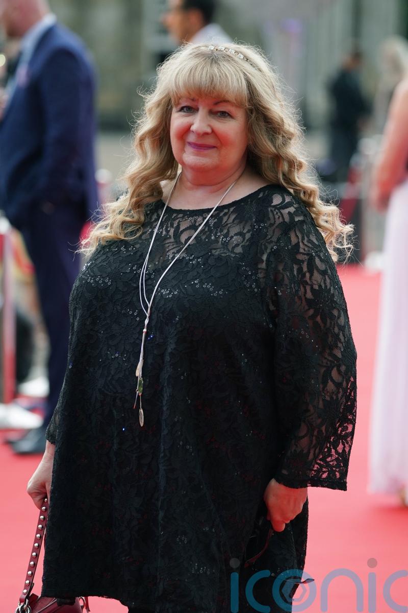 How to cope with a cancer diagnosis in your own way, as comedian Janey Godley highlights you don’t always have to ‘fight’