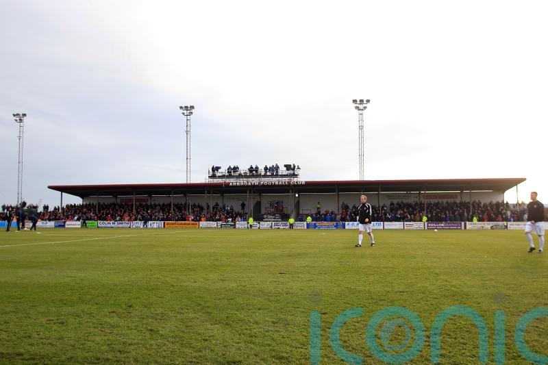 Arbroath lose ground in Championship title race after draw with Raith