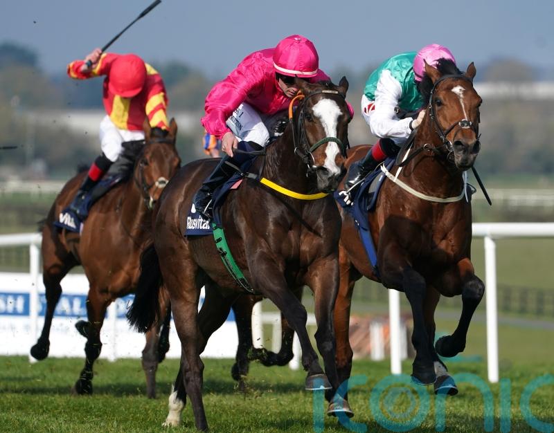 Layfayette swoops late to claim Devoy honours