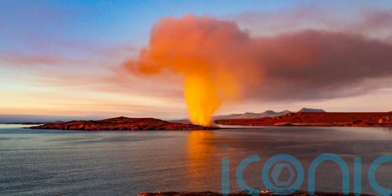 Island used for WW2 anthrax tests hit by wildfire