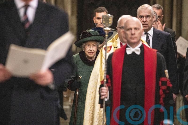Queen carries on for Philip despite mobility issues