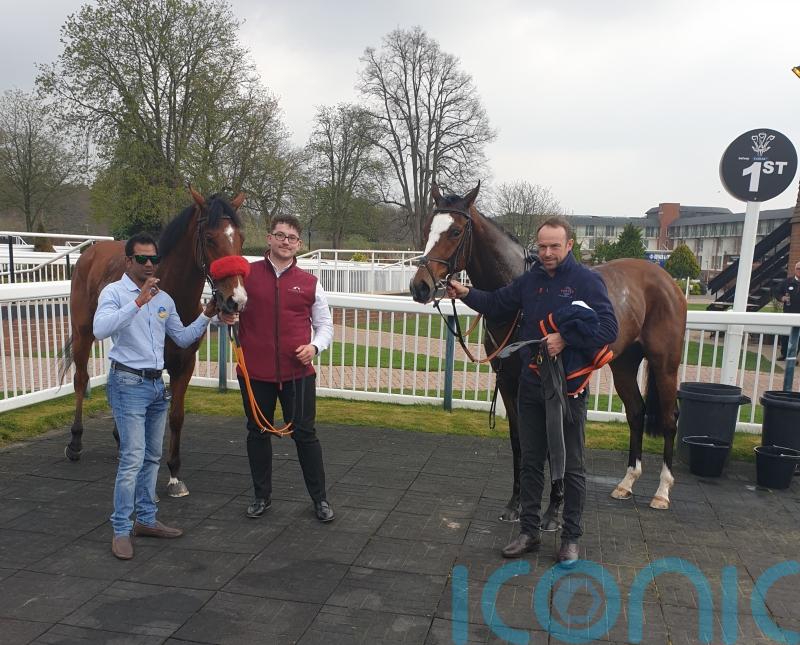Lingfield dead-heaters do their bit for Ukraine charity effort