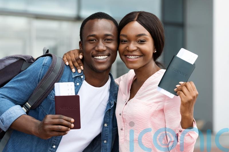 Airport delays are back: Everything you can do to avoid holiday stress