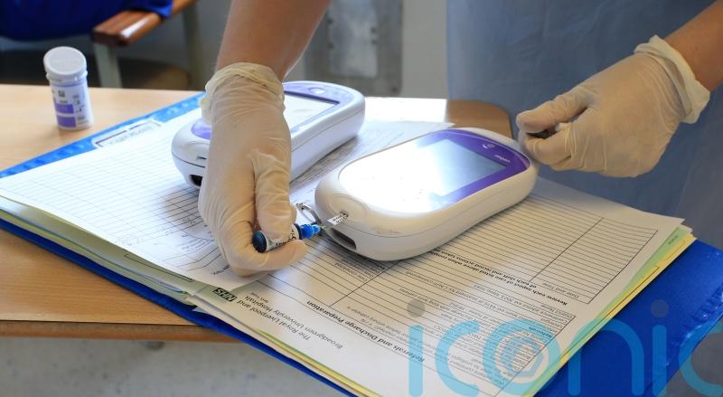 Hundreds of adults and children test artificial pancreas on the NHS