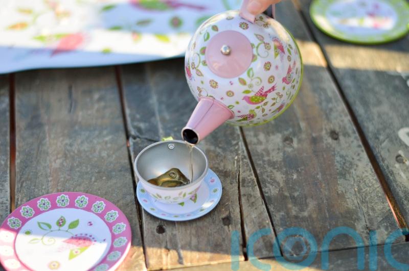 11 free and fun ways to entertain kids at home during the school holidays