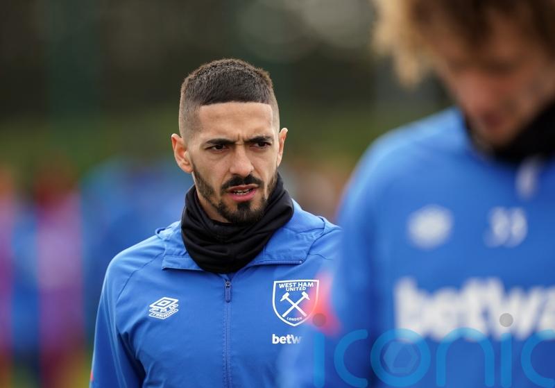 West Ham to assess Manuel Lanzini ahead of Everton clash