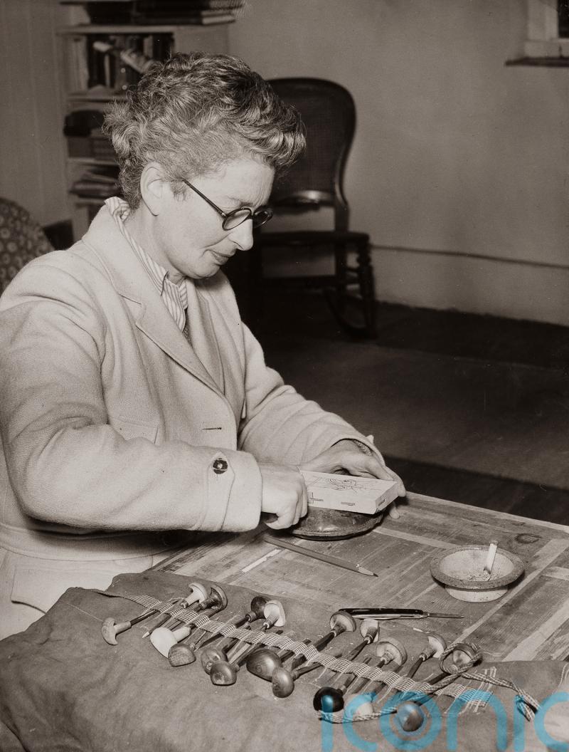 Designer behind London Underground seat fabric honoured with blue plaque