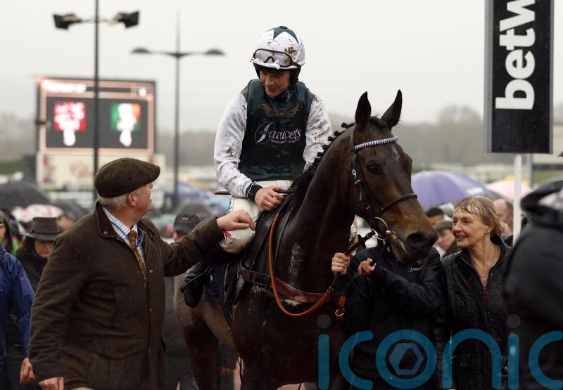 Fautinette taking Grade One plunge at Aintree