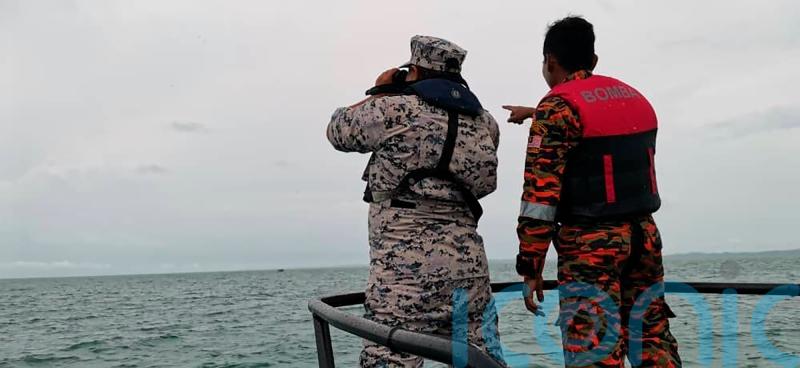 Missing divers in Malaysia surfaced before drifting apart, survivor says