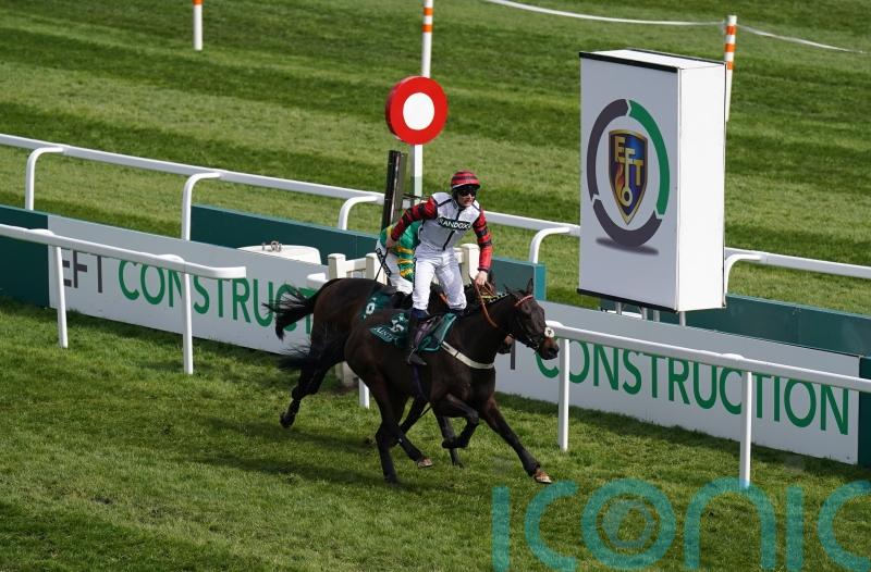Party all business for Ian Williams at Aintree