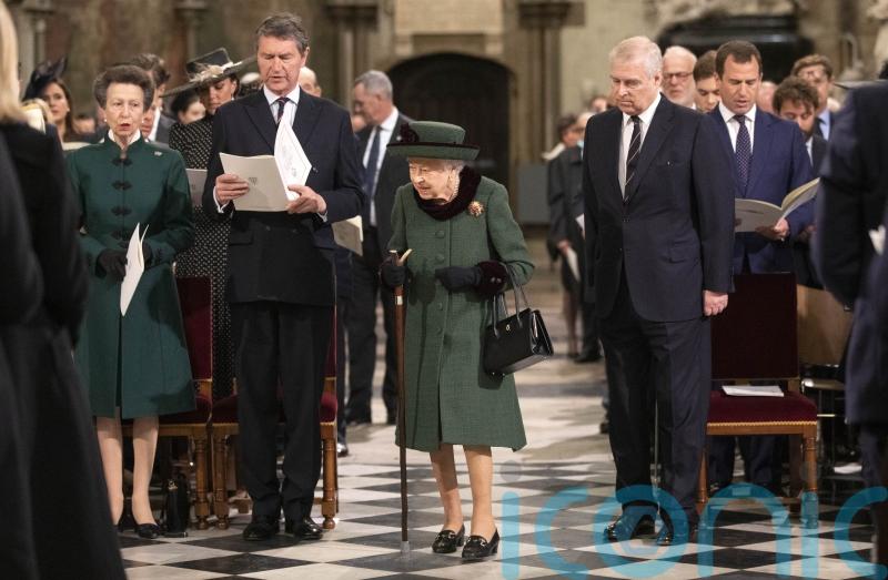 Queen expected to miss traditional Easter Sunday service