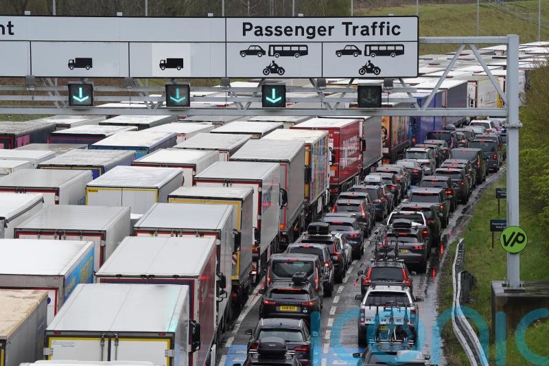 Travellers hit by long queues for planes and trains during Easter getaway