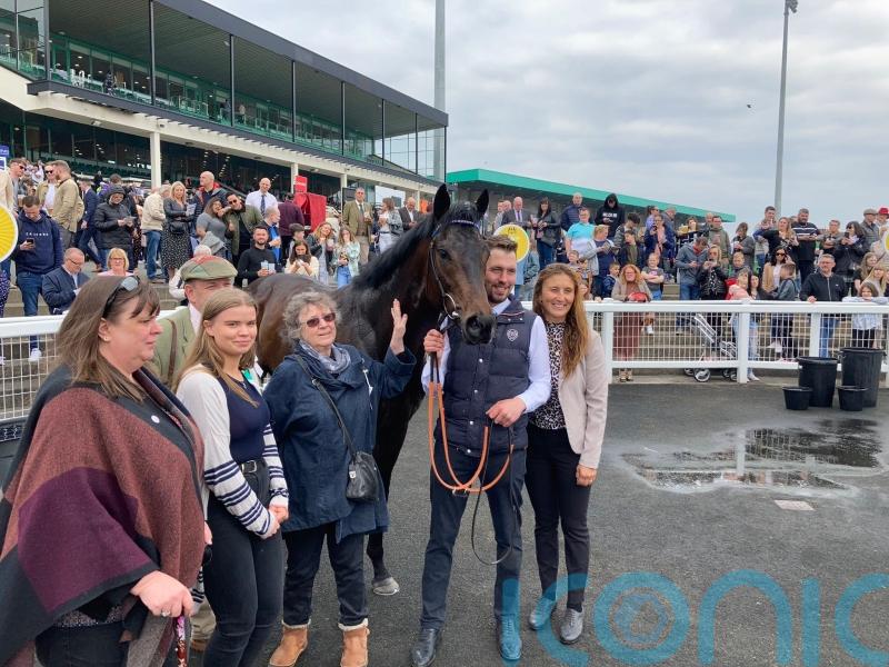 Checkandchallenge bursts into Classic picture with Newcastle triumph