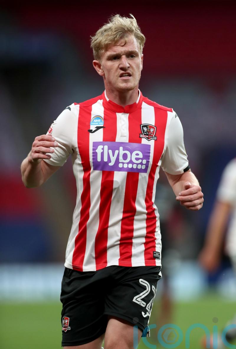 Promotion-chasing Exeter cruise to victory over Colchester