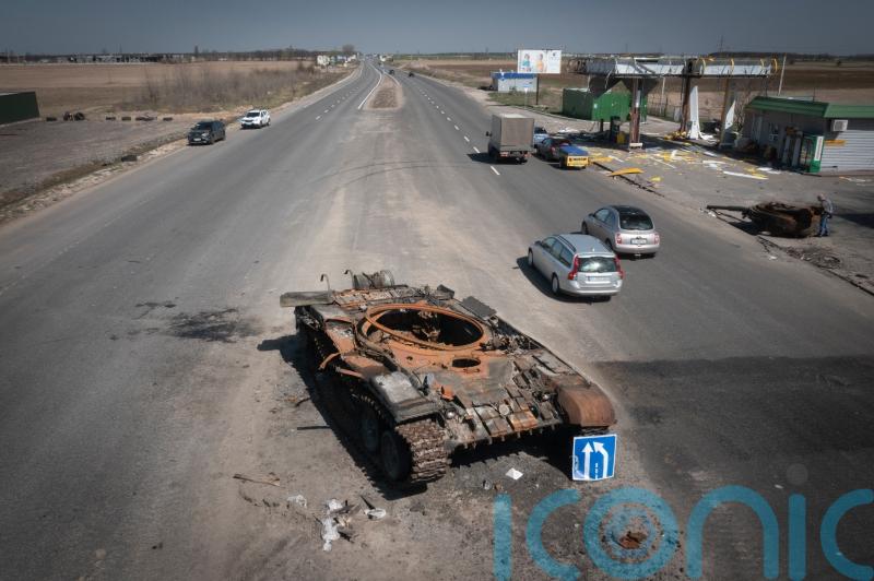 Police: More than 900 civilian bodies found in Kyiv region
