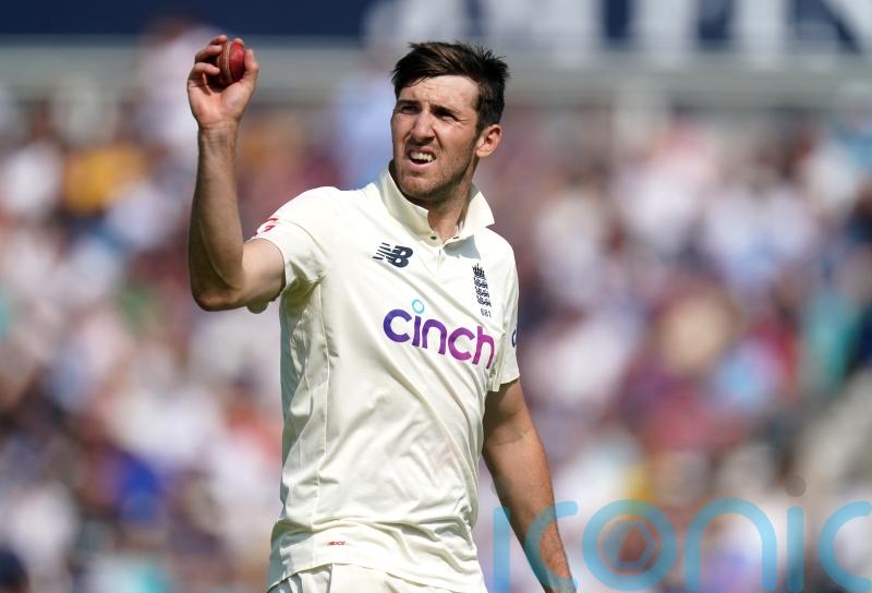 Craig Overton labours in vain as Somerset suffer a narrow defeat to Essex