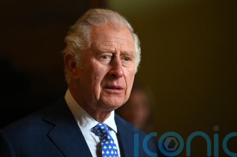 Charles uses Easter message to pay tribute to those helping refugees