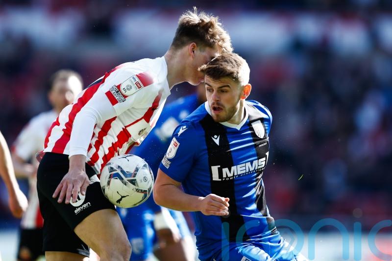 Relegation rivals Gillingham and Fleetwood see red in fiery stalemate