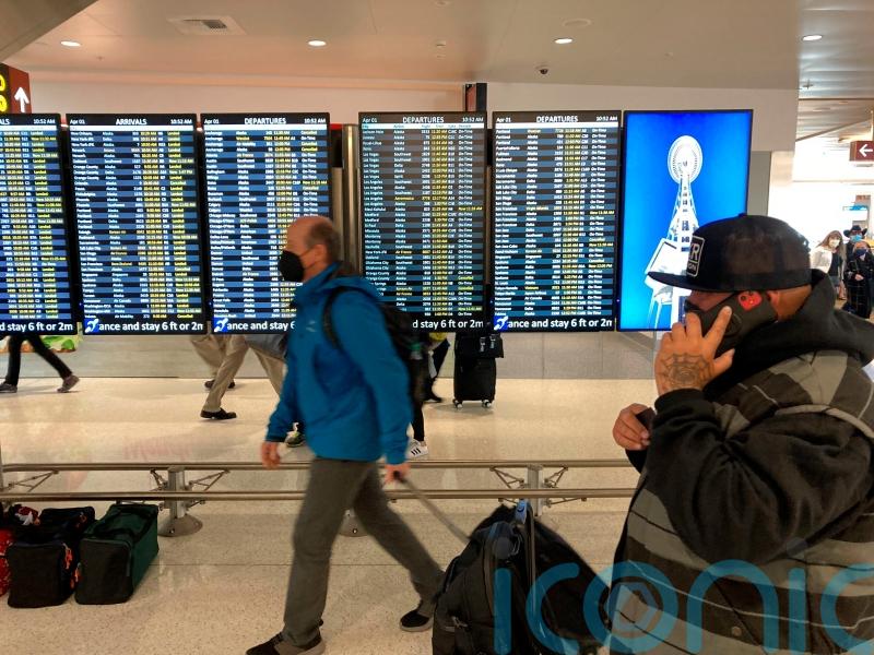 Federal judge ends requirement for face masks on flights in the United States