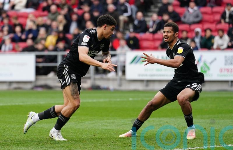 Morgan Gibbs-White equaliser keeps Sheffield United’s play-off bid on course