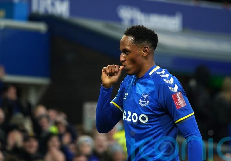 Yerry Mina and Donny Van De Beek return for Everton’s game with Leicester