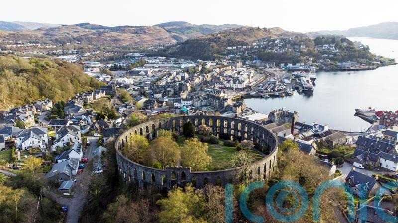 Town centres at ‘game-changing’ moment, MSPs told