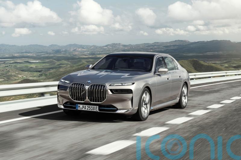 What will the new BMW 7 Series and i7 be going up against?
