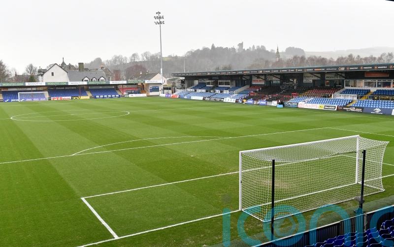Malky Mackay urges Ross County to use home advantage in bid for European spot