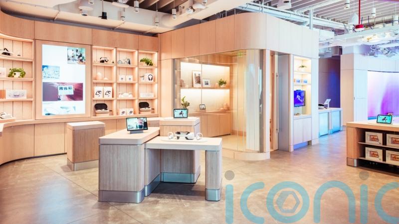 Facebook parent firm Meta to open first physical retail store