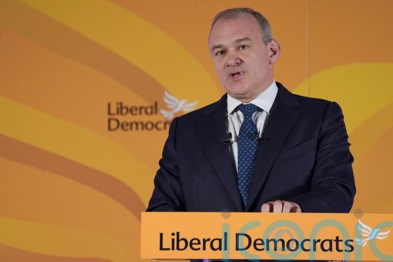 People feel unsafe amid ‘staggering fall’ in police stations – Lib Dems