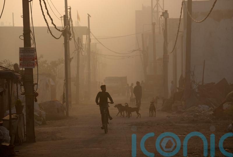 Indian capital engulfed in smoke after landfill catches fire