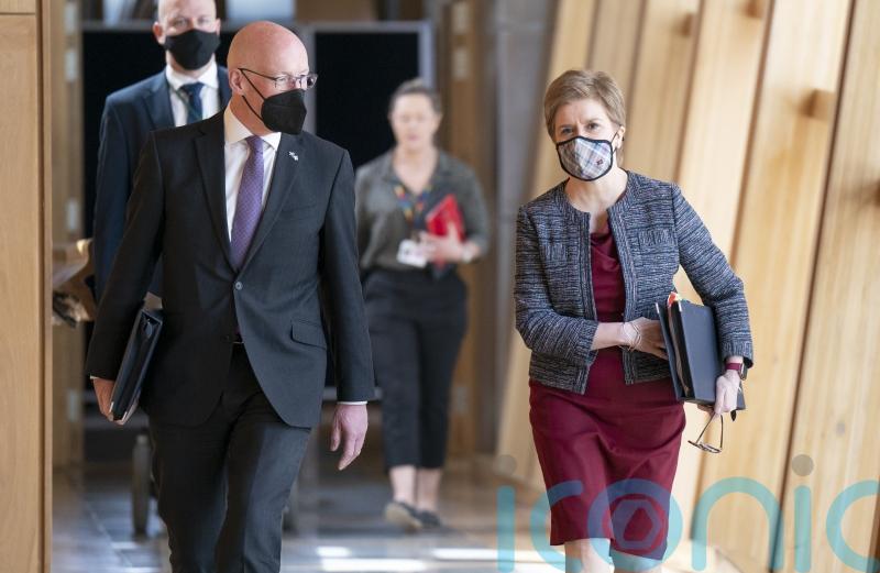 Nicola Sturgeon: Ex-Ferguson Marine staff can speak to watchdog about ferries