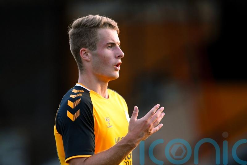 Solihull Moors keep top-three hopes alive with win at Weymouth