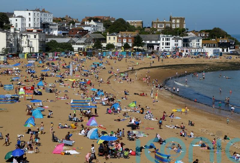 Oncologist warns people to protect their skin while enjoying the sun