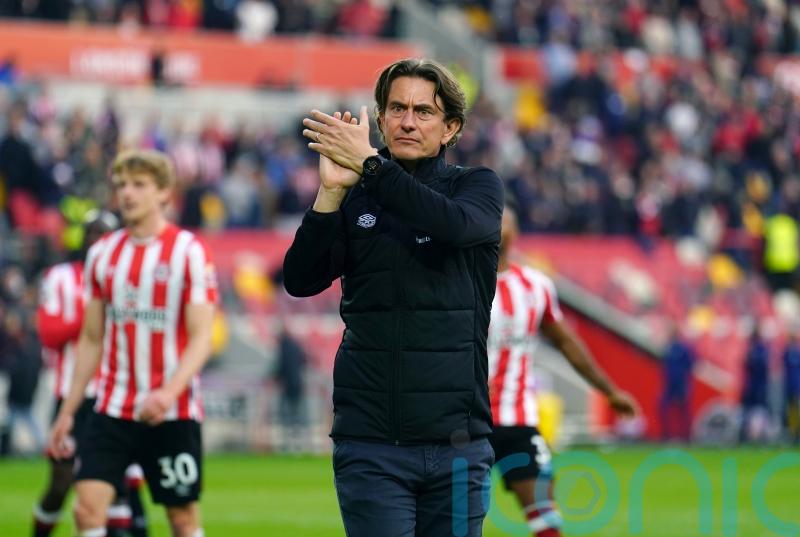 Bees head north with no fear and hope to sting Manchester United