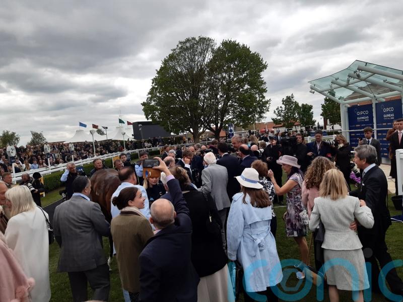 Cachet powers to all-the-way Guineas victory