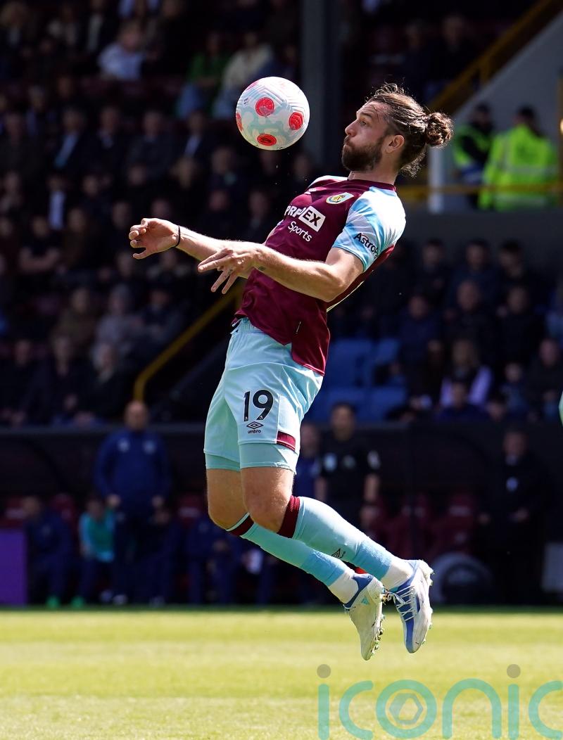 Jay Rodriguez signs new two-year deal with Burnley