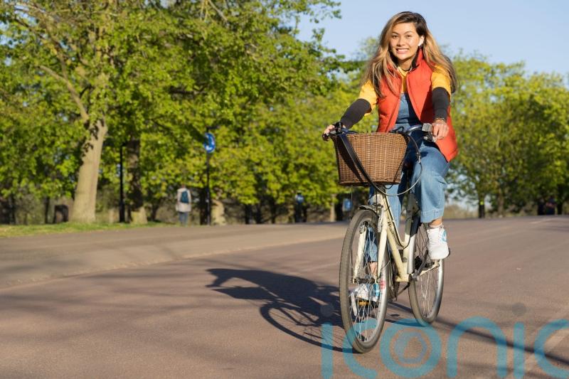 Middle-aged people and women ‘least likely to get enough exercise’