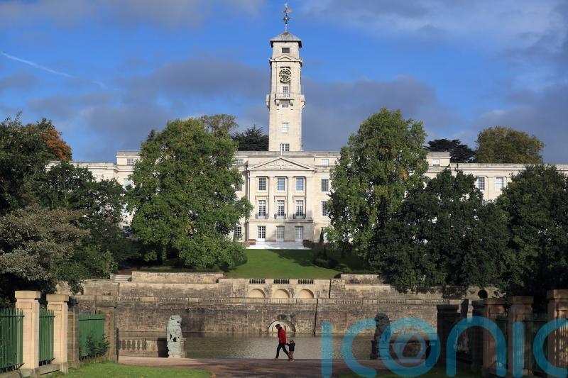 Freezing tuition fees ‘will put pressure on funding for teaching’