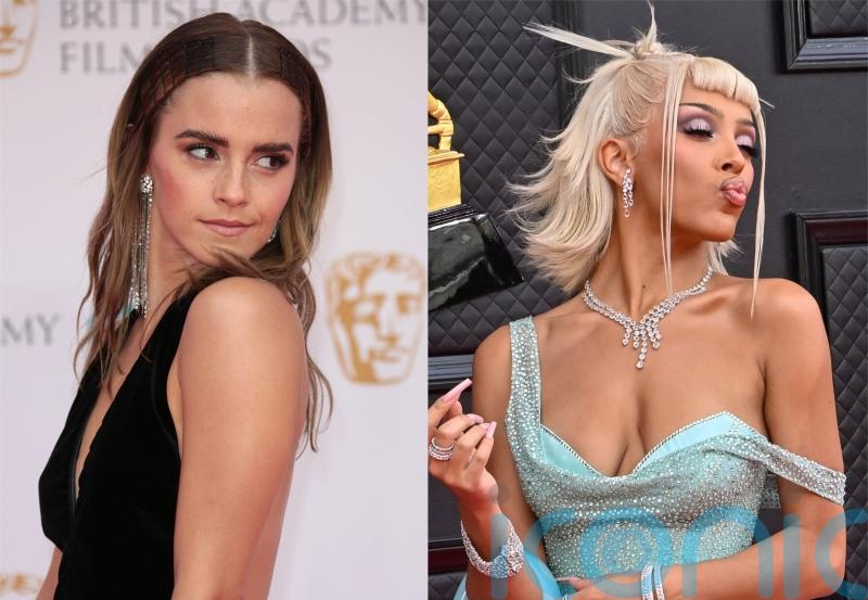 From glossy lips to crimped hair, how to nail the coolest Noughties beauty trends