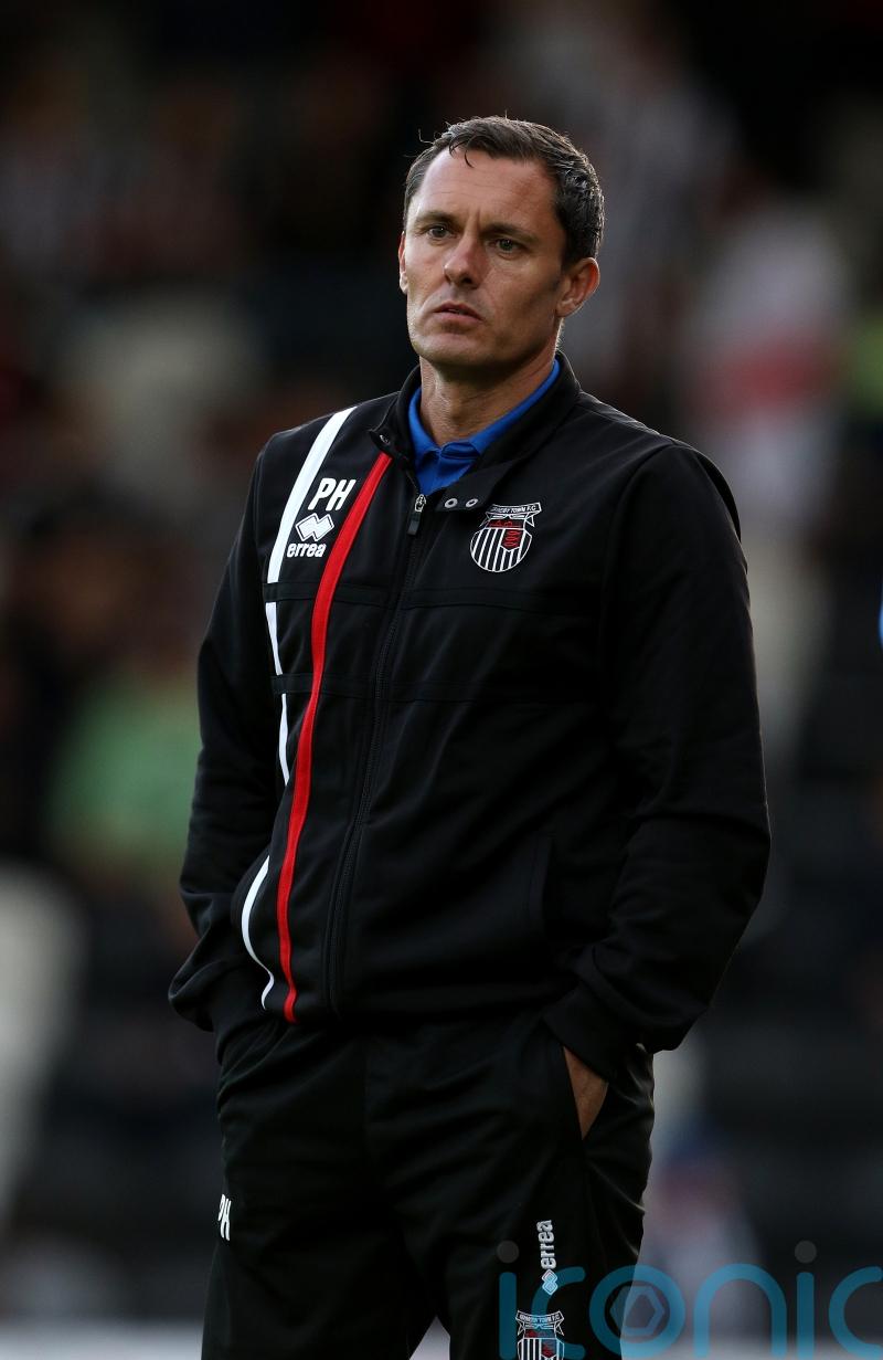 Grimsby secure place in National League play-offs with win over Boreham Wood