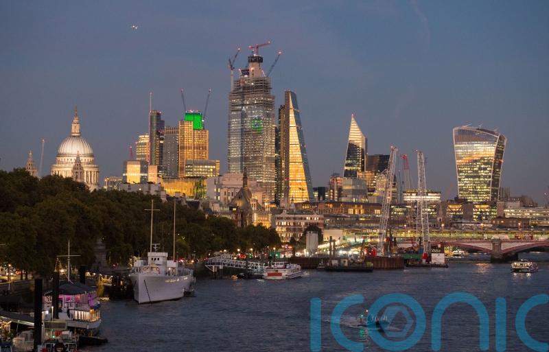 London stocks rebound, but fall shy of last week’s close