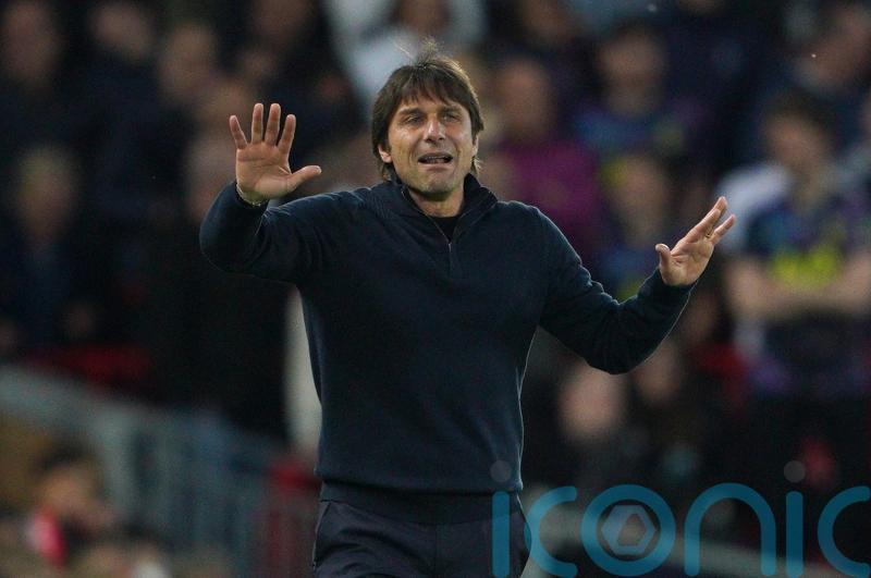 Antonio Conte: I&rsquo;m committed to Tottenham &lsquo;100 per cent and more&rsquo;