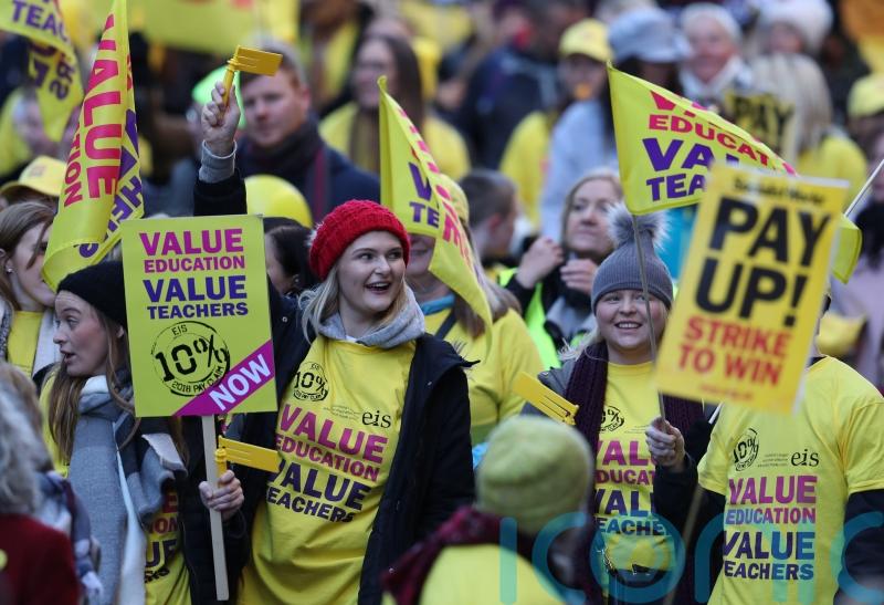 Teaching union warns politicians: It is time to pay up