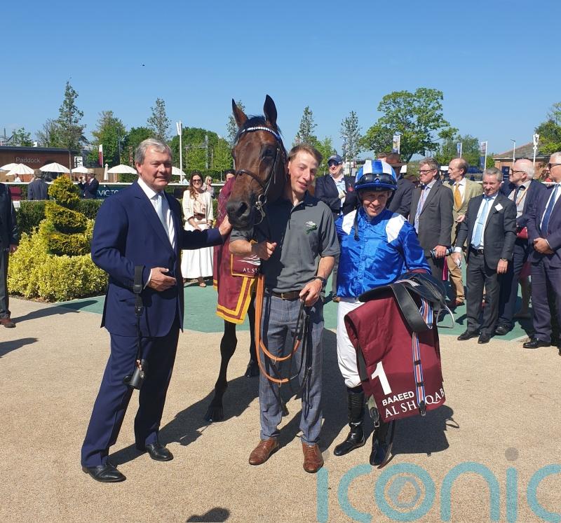 Sun-drenched Newbury heralds return of racing’s new superstar