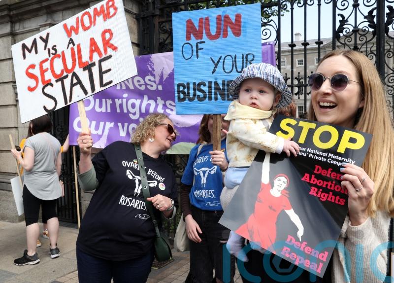 Government parties share ‘absolute determination’ to move on with hospital build