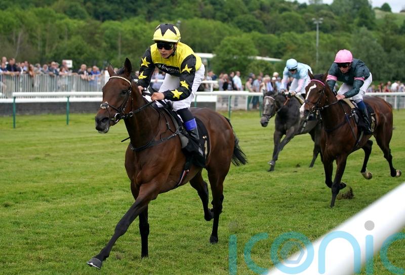De La Sayette shines with Nottingham double