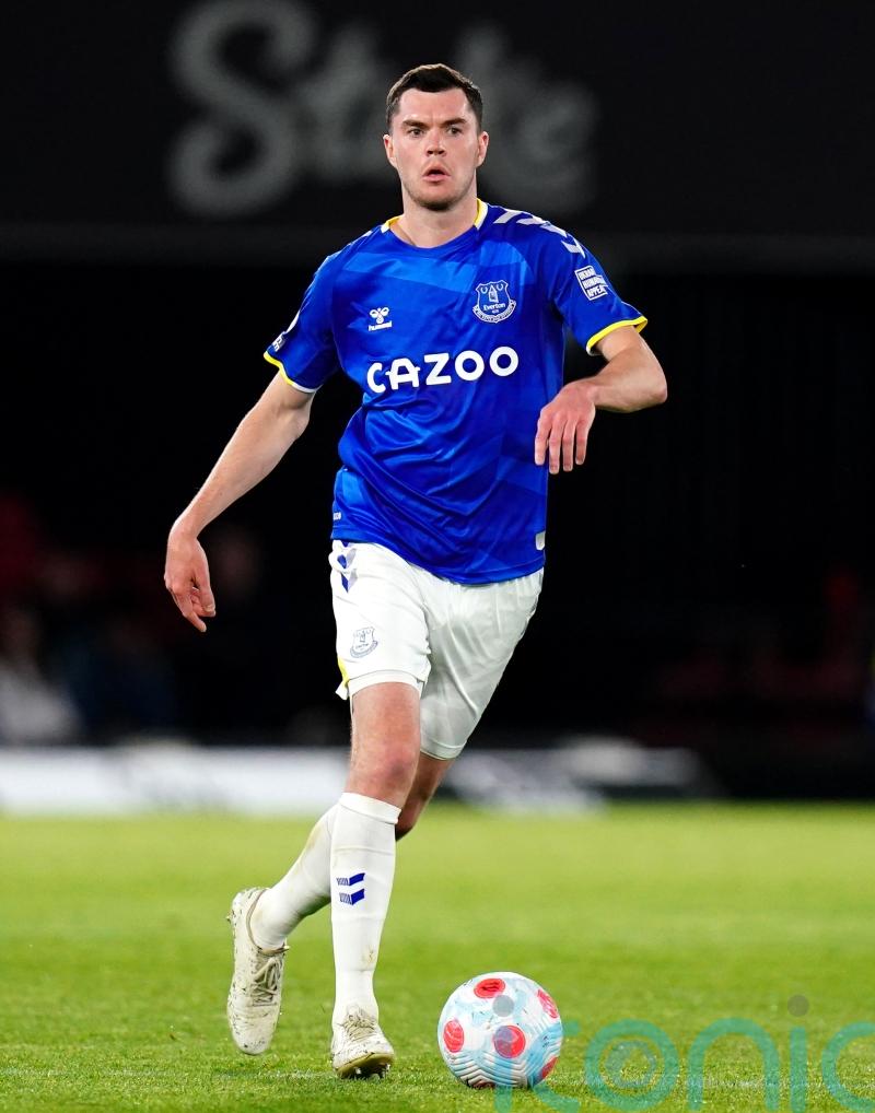 Michael Keane and Donny van de Beek back for Everton
